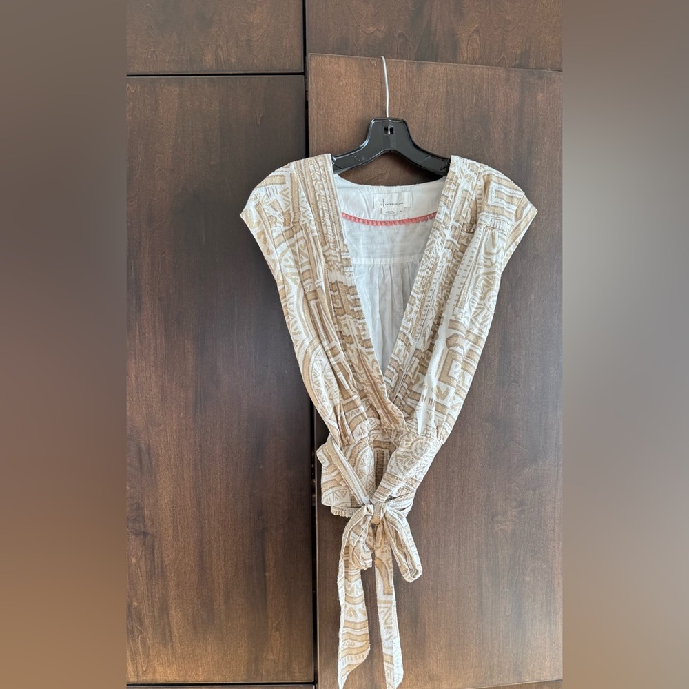 ANTHROPOLOGIE WRAP TOP